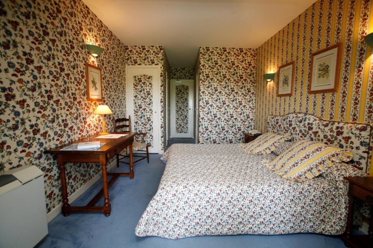 Hotel Chateau De Castel Novel - Les Collectionneurs Varetz Екстериор снимка